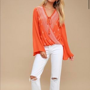 ❌🚫SOLD🚫❌
   NWOT Lulu’s orange bell sleeve top